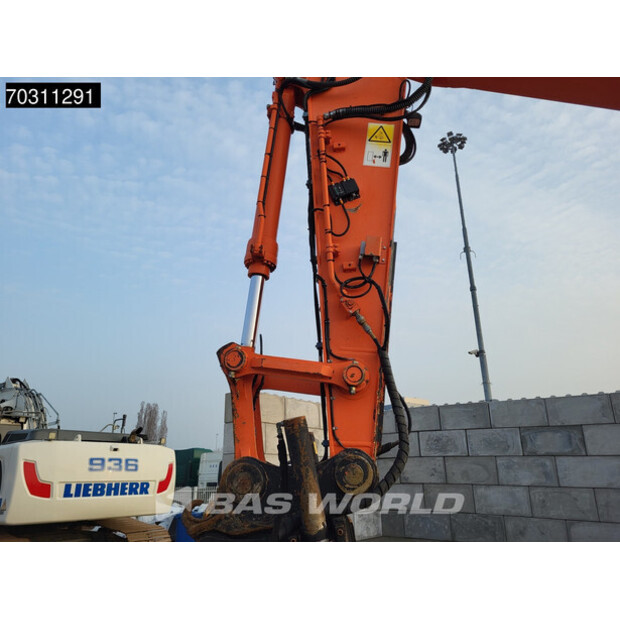 2016 Hitachi ZX300LC-6-45936649