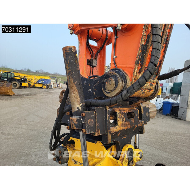 2016 Hitachi ZX300LC-6-45936652