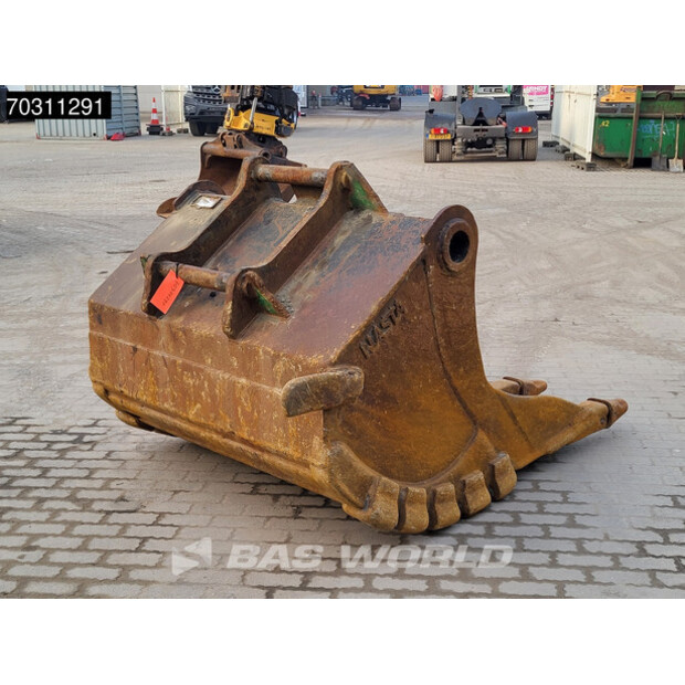 2016 Hitachi ZX300LC-6-45936659