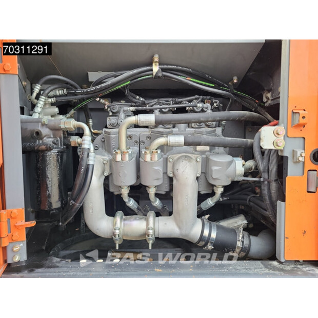 2016 Hitachi ZX300LC-6-45936673