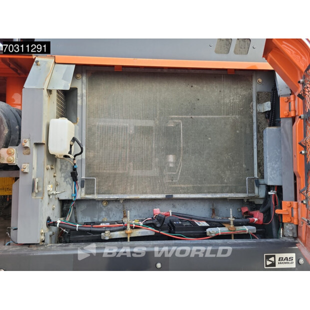 2016 Hitachi ZX300LC-6-45936675