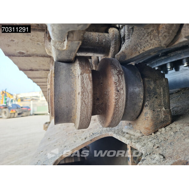 2016 Hitachi ZX300LC-6-45936683