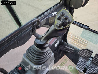 2016-hitachi-zx300lc-6-1431235-45936686