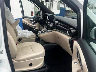 2019-mercedes-benz-classe-v-1431280-45948736