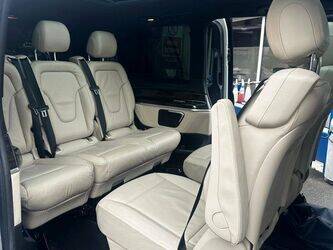 2019-mercedes-benz-classe-v-1431280-45948739