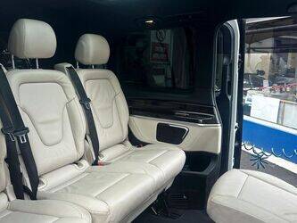 2019-mercedes-benz-classe-v-1431280-45948740