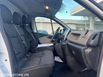 2018-renault-trafic-1431294-45948901