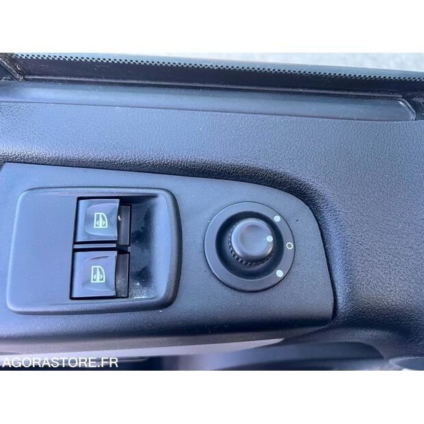 2018 Renault Trafic-45948907