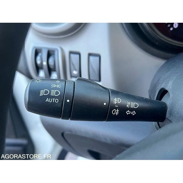 2018 Renault Trafic-45948911