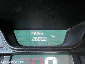 2018-renault-trafic-1431294-45948913