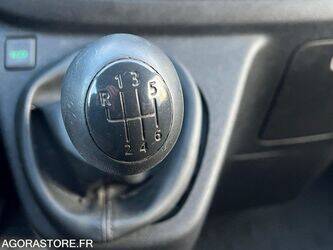 2018-renault-trafic-1431294-45948914