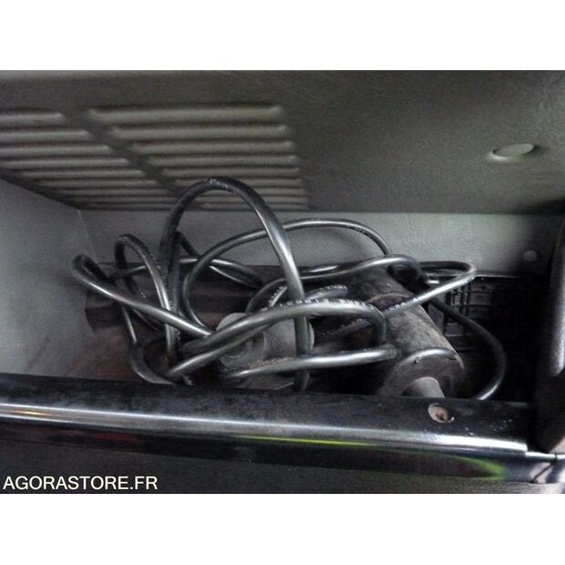 1998 Land Rover Defender-45948941