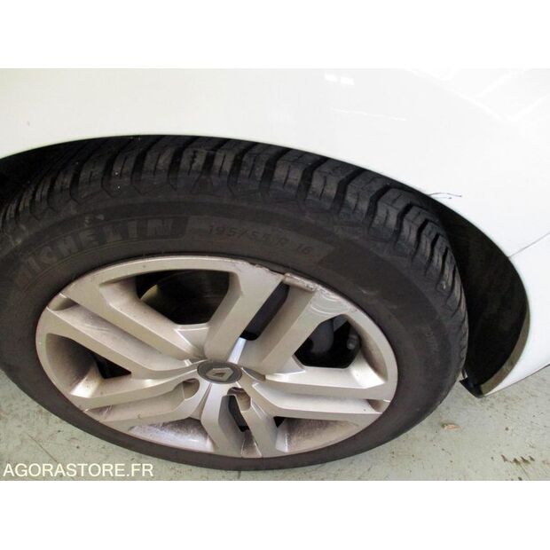 2016 Renault Clio-45948949