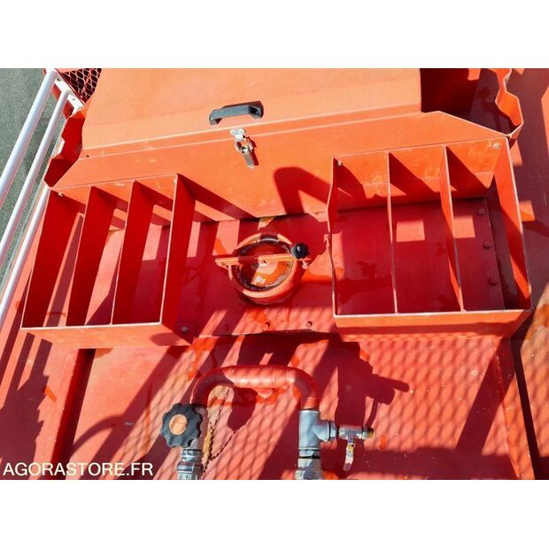 2000 Renault M210-45948970