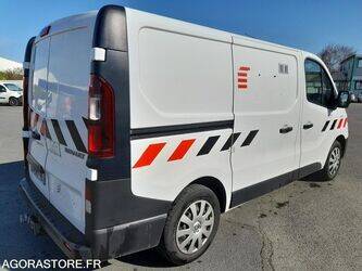 2017-renault-trafic-1430965-45948988