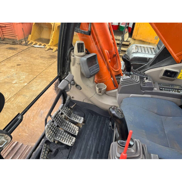 2011 Hitachi ZX 350 LC-3-45949181