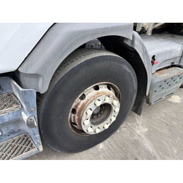 2000 Renault Rincheval-45949317