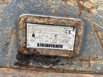 2014-liebherr-r922slc-1431363-45950455