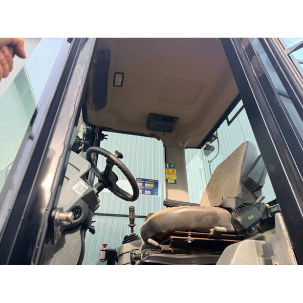 2011 كاتربيلر CS74-45951837