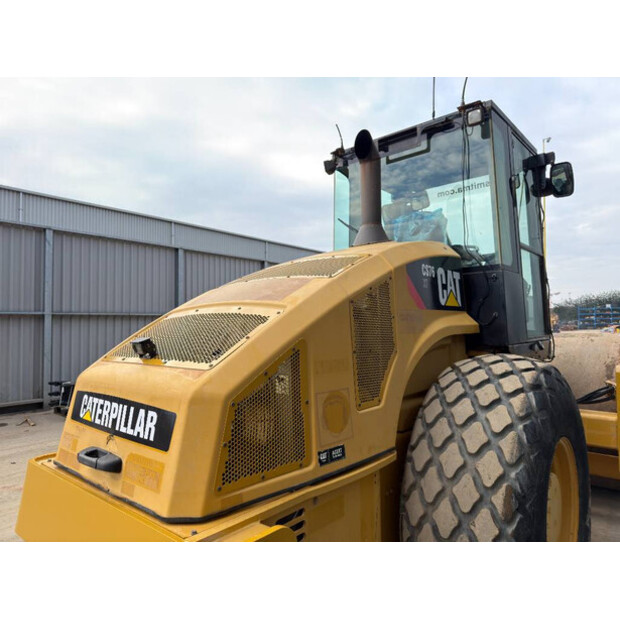 2011 كاتربيلر CS76 XT-45951903