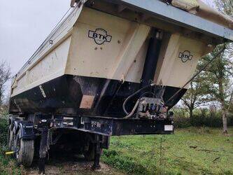 Image for TIPPING TRAILERS 2010 KAISER S4303A