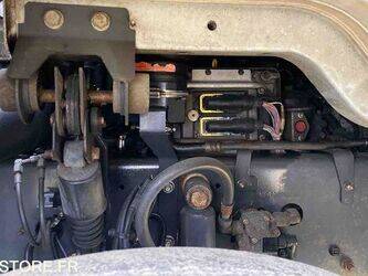 2012-renault-premium-1431434-45964467