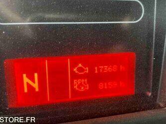 2012-renault-premium-1431434-45964474