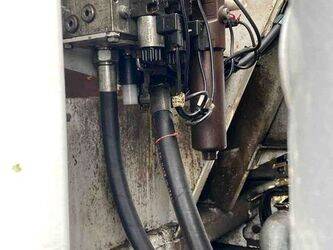 2012-renault-premium-1431434-45964483