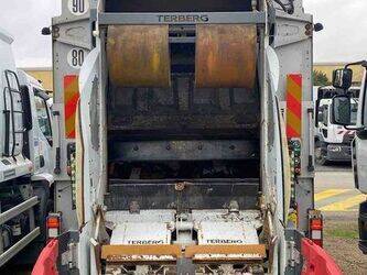 2012-renault-premium-1431434-45964489