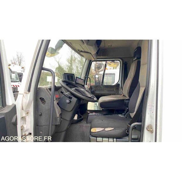 2012 Renault PREMIUM-45964497