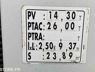 2012-renault-premium-1431434-45964499