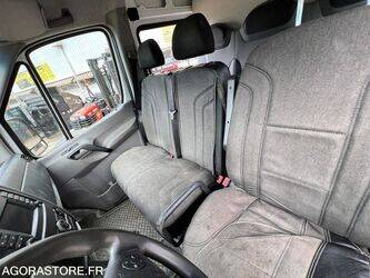 2014-mercedes-benz-sprinter-1431439-45964548