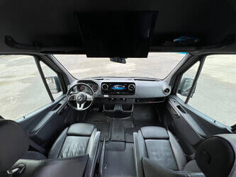 2019-mercedes-benz-sprinter-319cdi-1401493-45965377