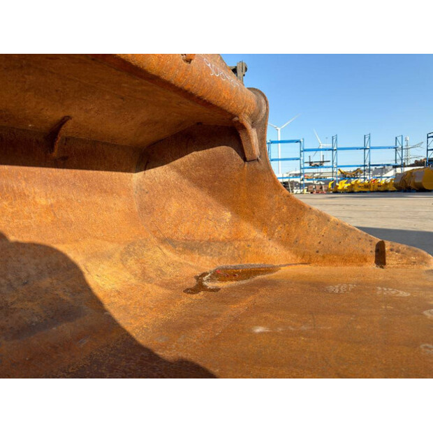 2018 SMP S70-45965936