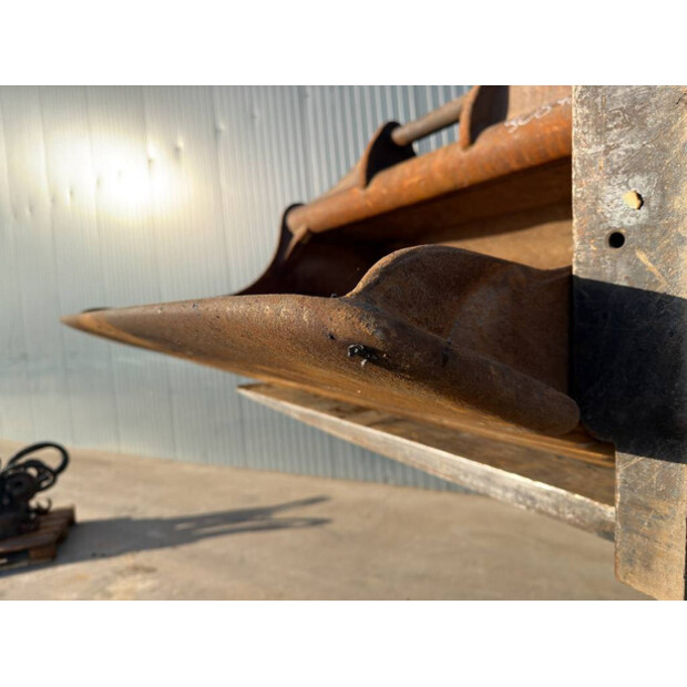 2018 SMP S70-45965939