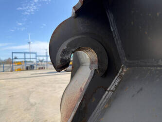 2017-volvo-l180-45965962