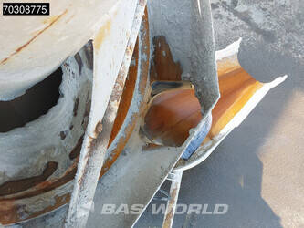 2015-man-tgs-32-400-1431588-45966761