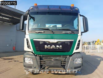 2015-man-tgs-32-400-1431588-45966768