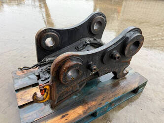 2018-caterpillar-330d-1431610-45967149