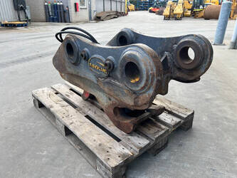 2019-caterpillar-329-1431612-45967179