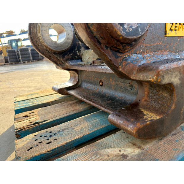 2017 OilQuick OQ70/55-45967320