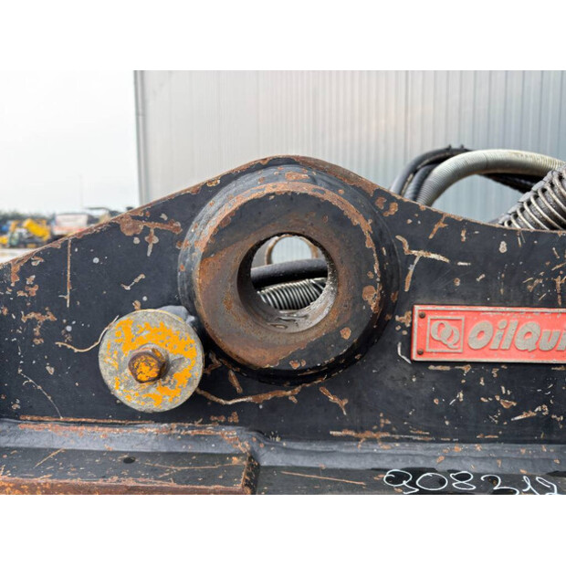 2010 OilQuick OQ80-45967365