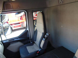 2012-renault-midlum-1431645-45968197