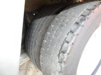 2012-renault-midlum-1431645-45968205