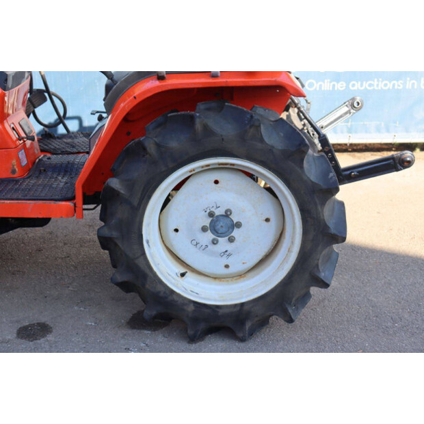 Hinomoto CX18-45968373