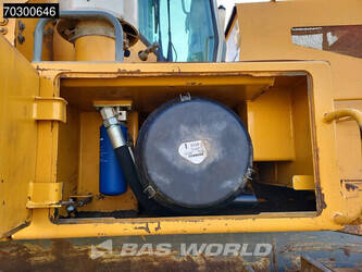 2010-liebherr-pr-764-45968427