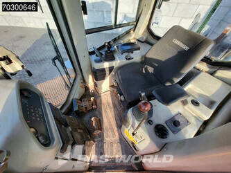 2010-liebherr-pr-764-45968481