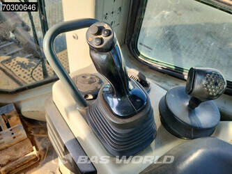 2010-liebherr-pr-764-45968485