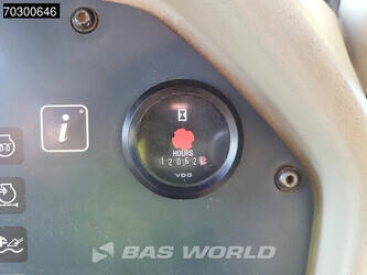 2010-liebherr-pr-764-45968493