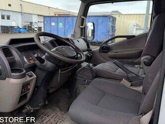 2008-renault-maxity-1431829-45983320